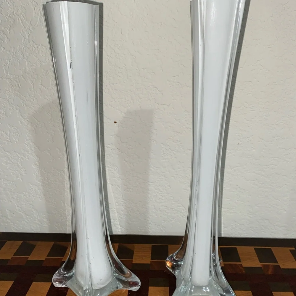 2 White Blown Glass Eiffel Tower 12” Tall Centerpiece Wedding Decor Vases